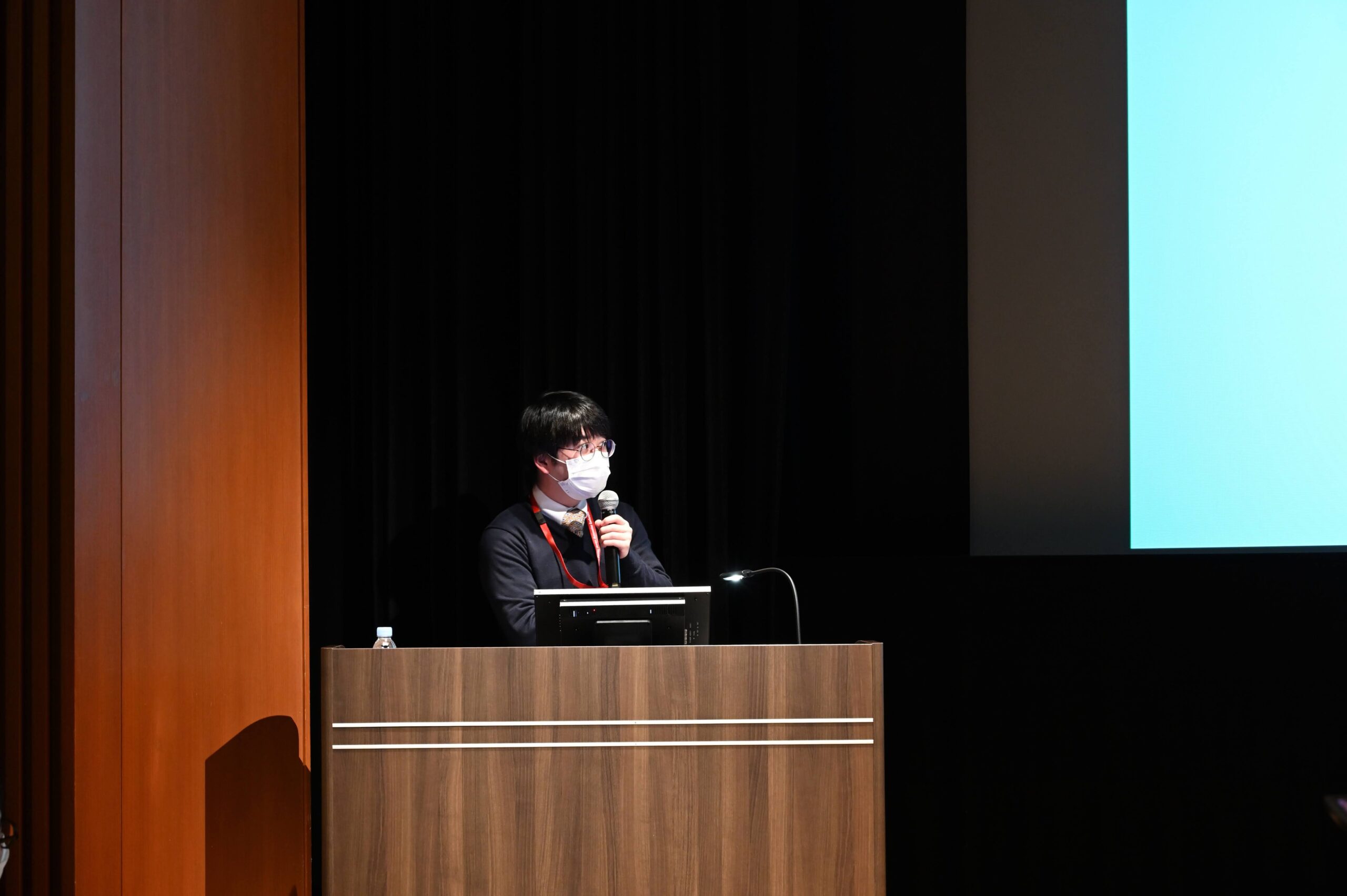 Teruo gave a talk on research activities of quantum computer research at the 28th Asia and South Pacific Design Automation Conference: Designers’ Forum.